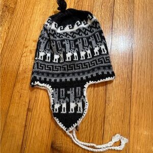 Unbranded  Winter Hat  Peruvian Design  with Earflaps. Beanie(#4)